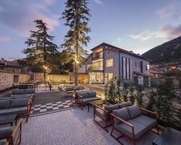 GARP HOTEL