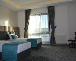 Winter City Hotel