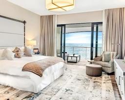 The Loren at Pink Beach