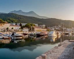 Lazure & Marina Montenegro Hotel