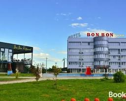Hotel & Resort Bon Bon