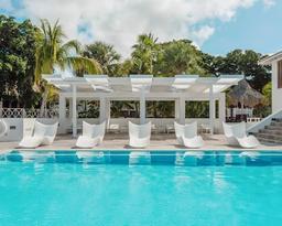 Papagayo Beach Resort