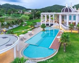 Grand Lord Hotel & Residence