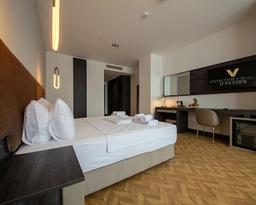 V Center Hotel