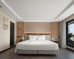 Grand Pioneers Halong Bay Cruise 1 - former Essence Grand Halong Bay Cruise 1