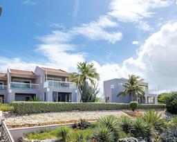 Coral Estate Luxury Resort