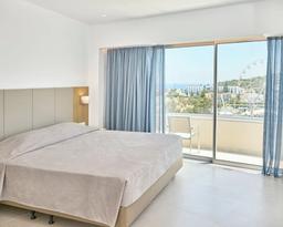 Brilliant Hotel Apartments