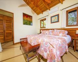 Los Altos de Eros - Adults Only