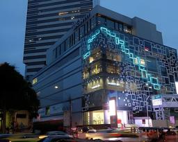 The Coach Hotel Sukhumvit - Asok BTS Bangkok by Compass Hospitality