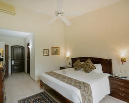 Hotel Hacienda Los Laureles