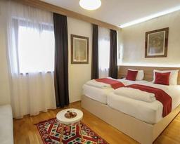 Hotel Emen