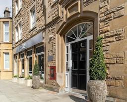 PREMIER SUITES Edinburgh Fountain Court