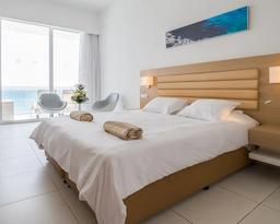 Vrissaki Beach Hotel