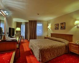 Central Hotel