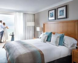 L’Horizon Beach Hotel & Spa