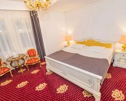 Hotel Imparatul Romanilor