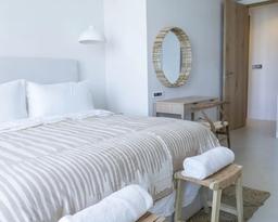 Point Waterfront Apartments